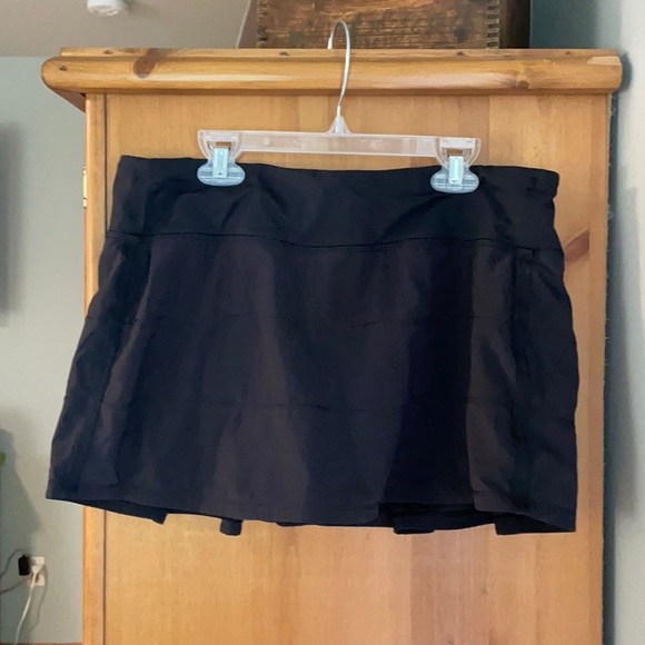 lululemon athletica Dresses & Skirts - Lululemon pace rival skort/skirt.